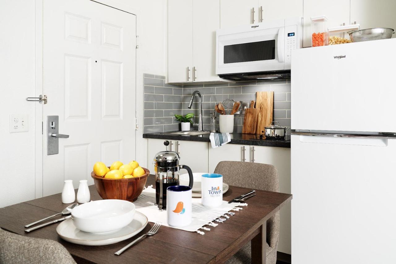 Intown Suites Extended Stay Jacksonville Fl - Atlantic Blvd ภายนอก รูปภาพ