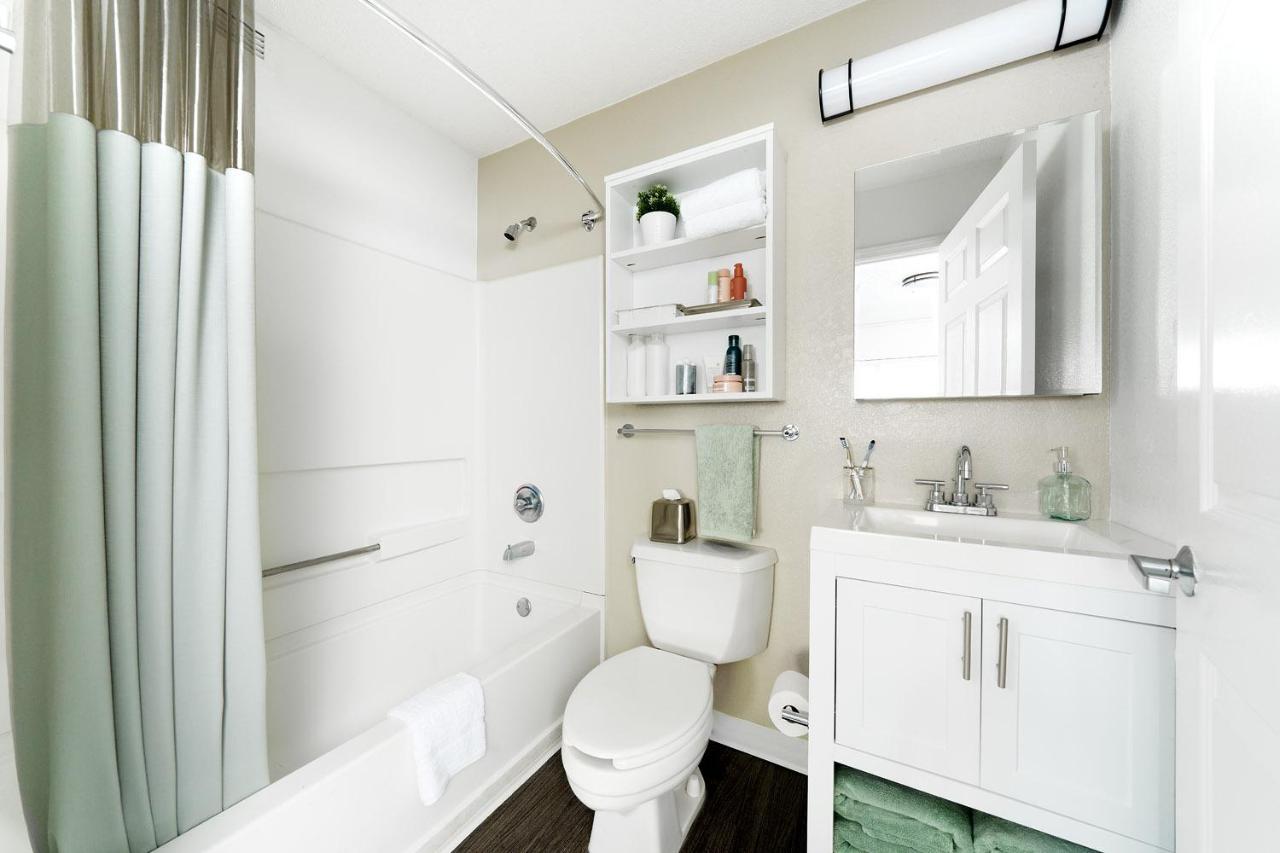 Intown Suites Extended Stay Jacksonville Fl - Atlantic Blvd ภายนอก รูปภาพ